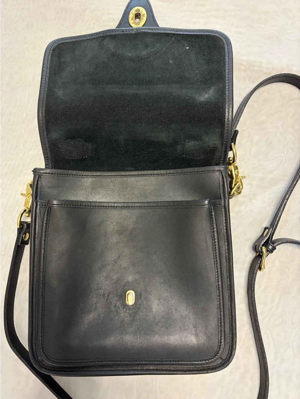VTG Kirkland Signature Black Leather Crossbody Station Bag Flap Top Handle